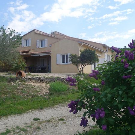 Gites Du Combeau Saint-Maurice-dʼIbie Exterior foto