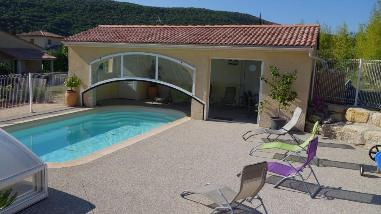 Gites Du Combeau Saint-Maurice-dʼIbie Exterior foto