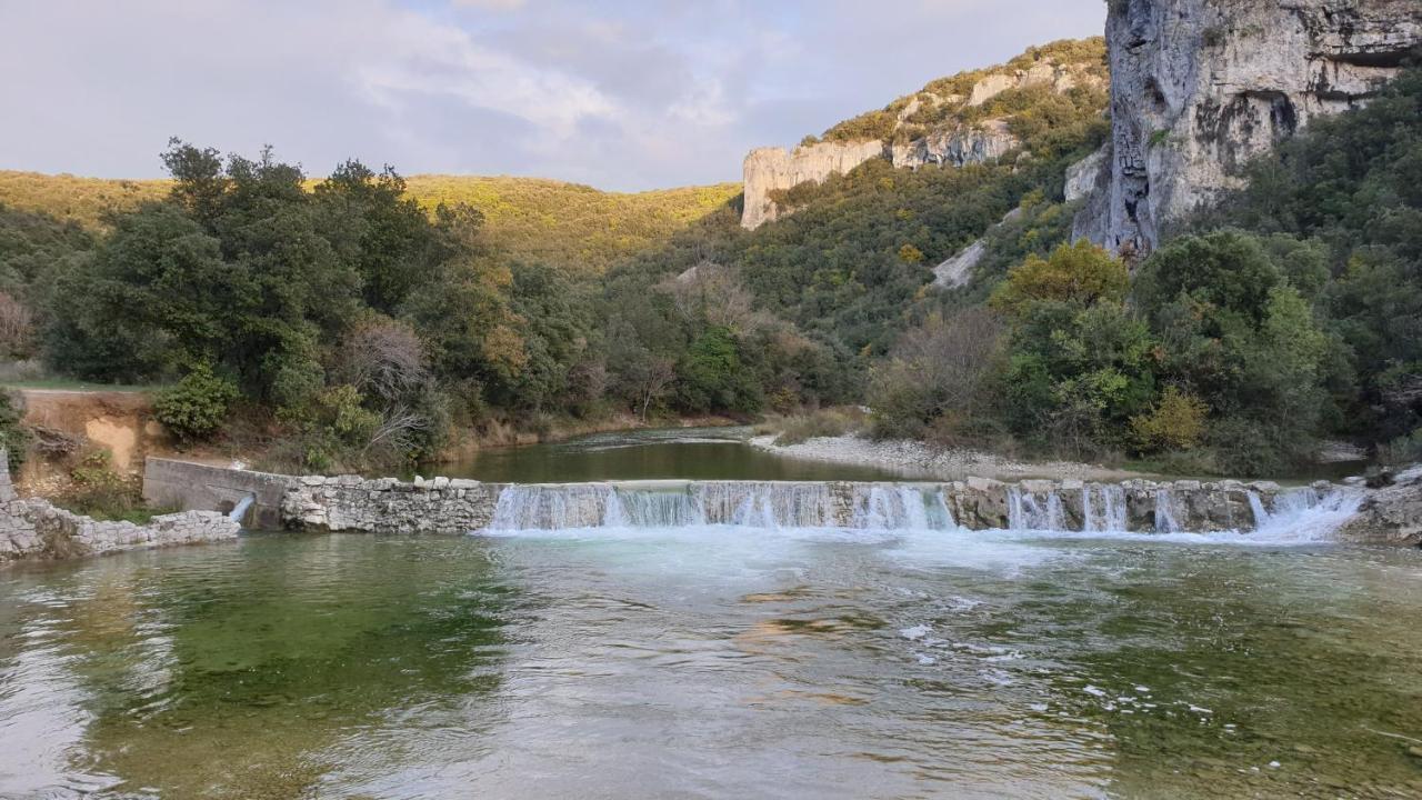 Gites Du Combeau Saint-Maurice-dʼIbie Exterior foto