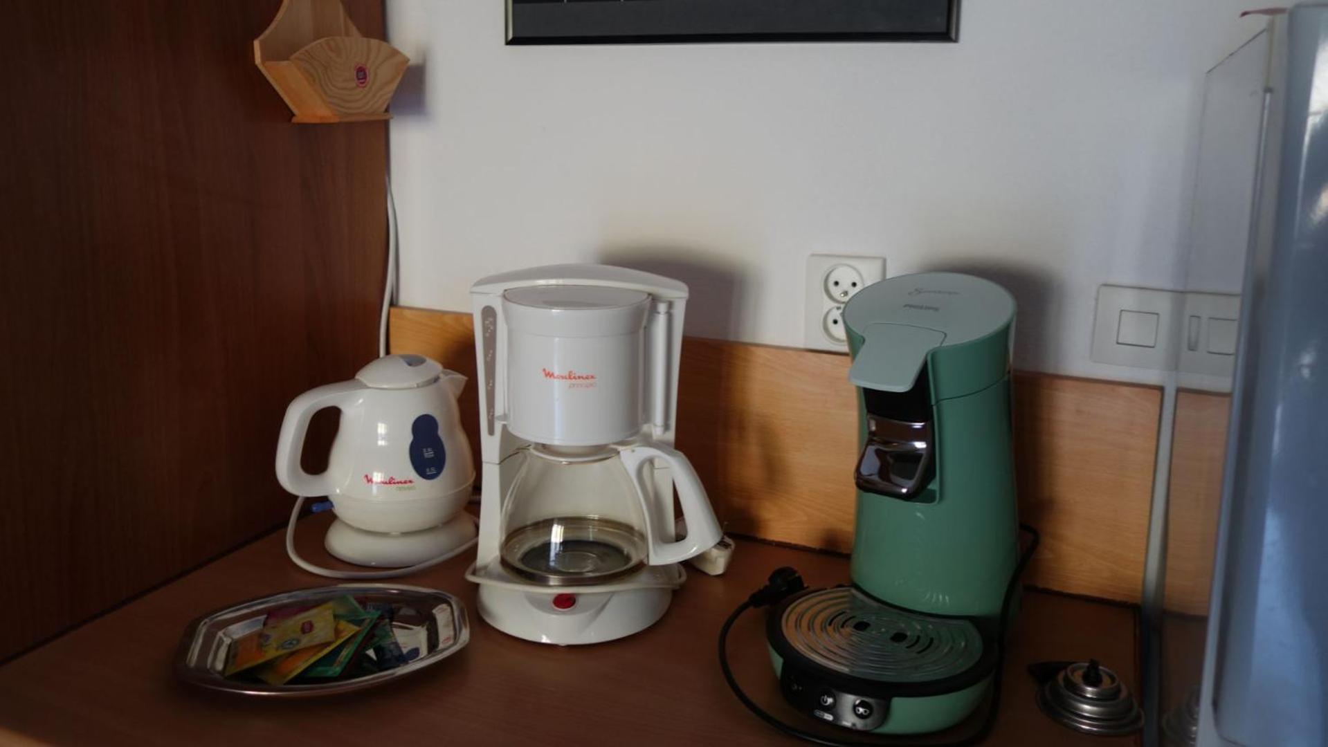 Gites Du Combeau Saint-Maurice-dʼIbie Habitación foto